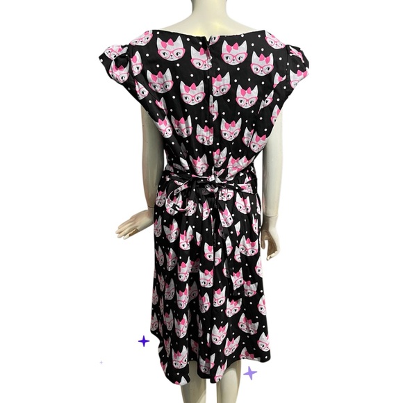 Lady V London - Picture 2 of 6